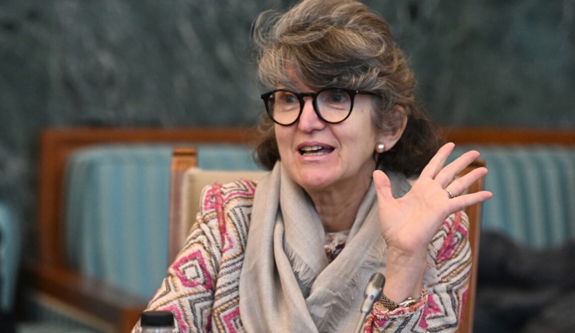Interviu în revista Juridice.ro: „Suntem ultima generatie de oameni „biologici” normali, ne-augmentati tehnic cu cipuri”